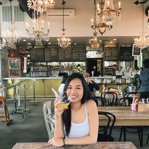 Meet your Posher, Stephanie